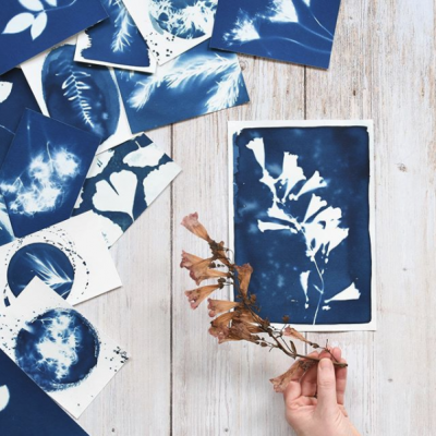 Making cyanotypes with Sarah’s kit – color experiments